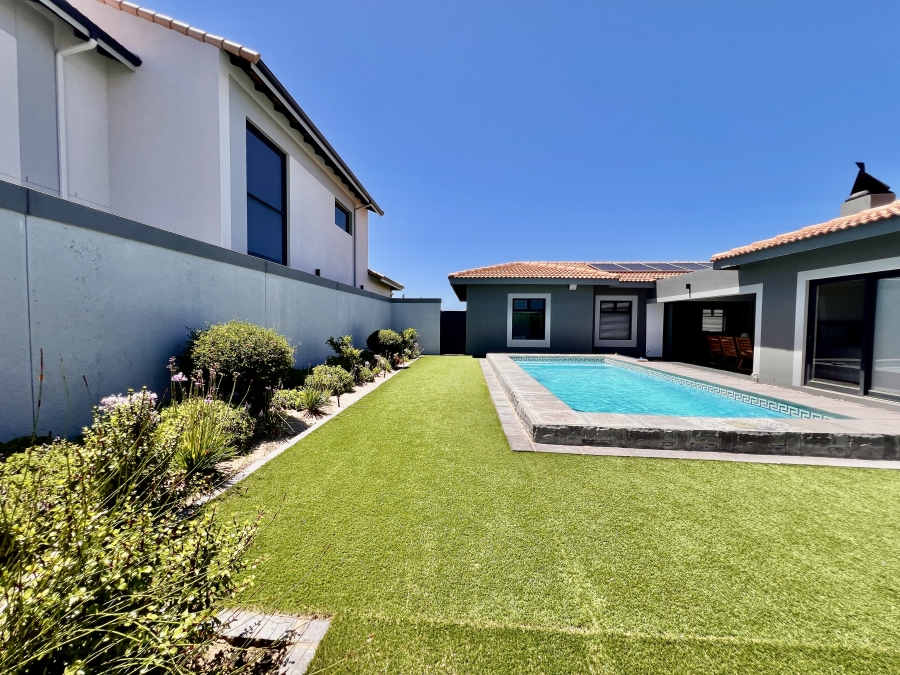 4 Bedroom Property for Sale in Langebaan Country Estate Western Cape